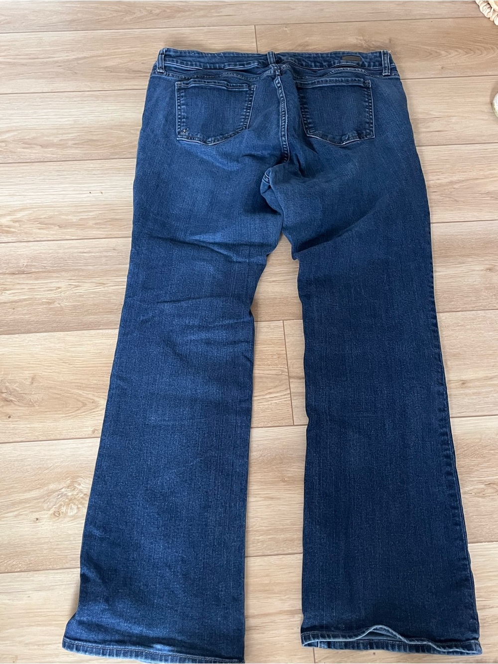 Kut from the Kloth Bootcut high rise jeans - Picture 4 of 9